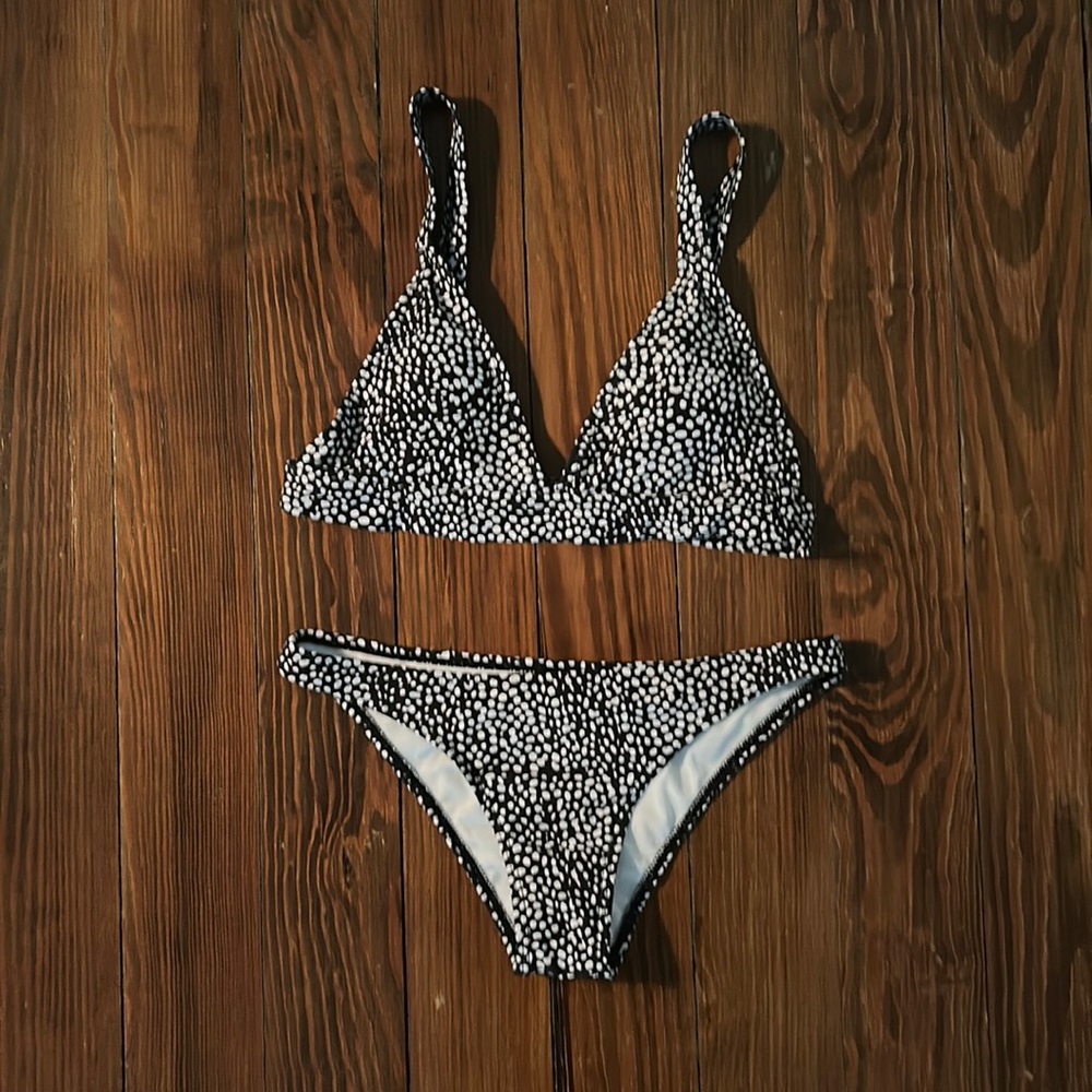 Black and white triangle bikini set